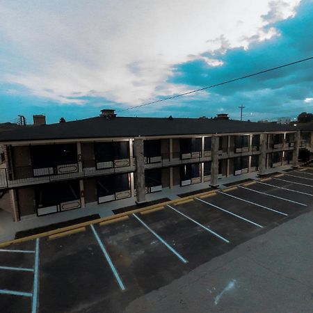 Riverside Inn & Suites By Oyo Danville Ceaser Casino Luaran gambar