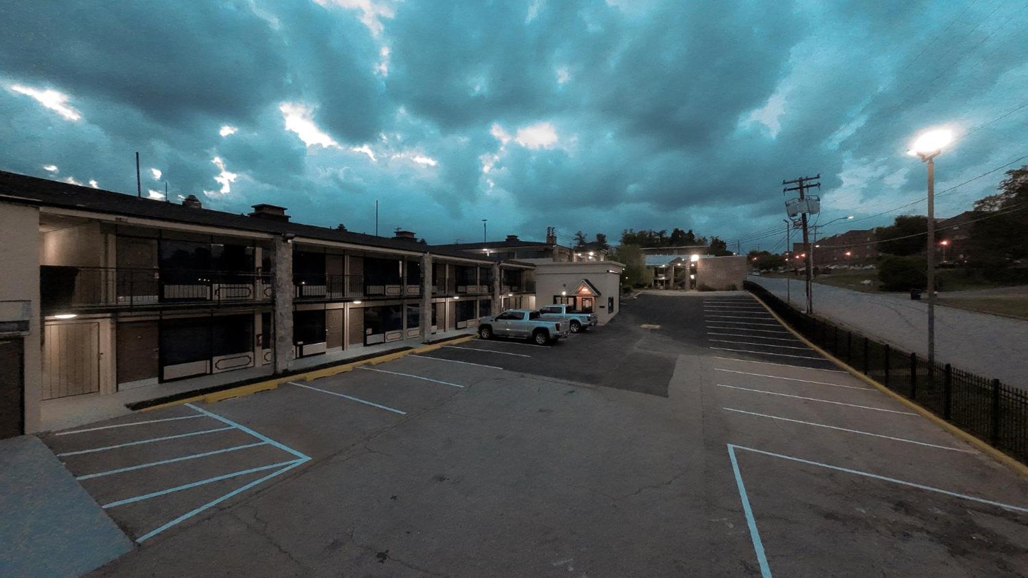 Riverside Inn & Suites By Oyo Danville Ceaser Casino Luaran gambar